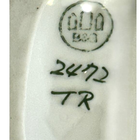 Bing & Grondahl Porcelain Baby Seal Figurine #2472 TR Lying on Back-Excellent - Picture 7 of 7